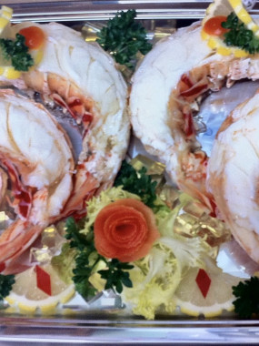 DEMIE-QUEUE DE LANGOUSTE BELLEVUE - SAUCE VERTE