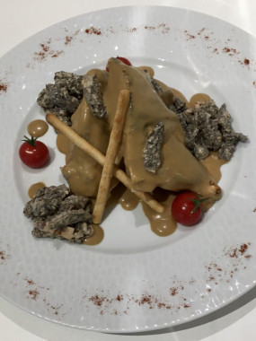 PINTADE AUX MORILLES SAUVAGES 