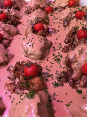 Mignon de porc aux tomates confites (part)